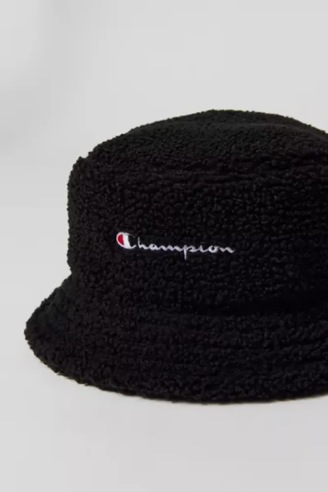 Champion UO Exclusive Teddy Fleece Bucket Hat