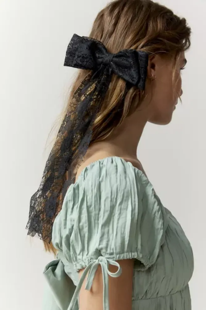 Pearls & Lace Hair Bow Barrette in Black at Urban Outfitters