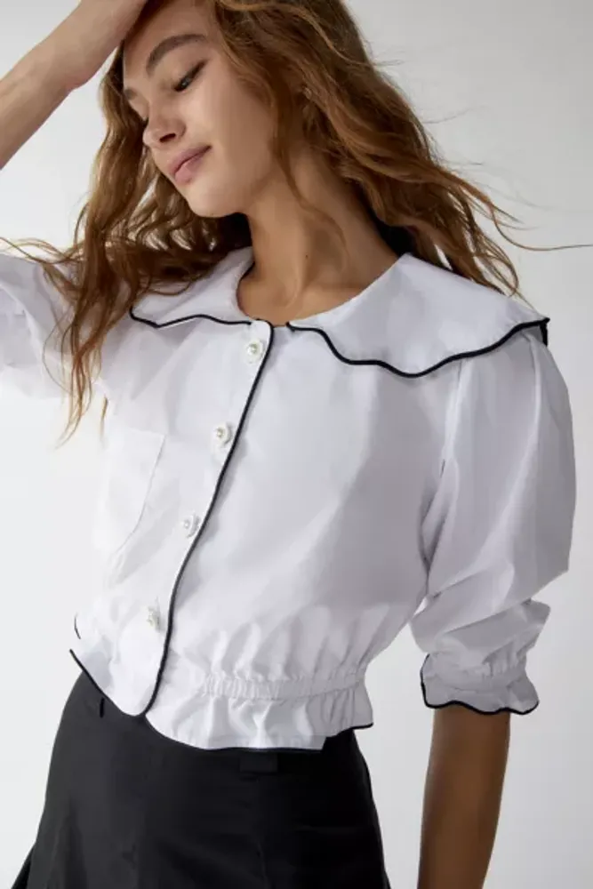 UO Lovers’ Lane Collared Blouse