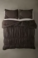 Rita Ruffle Comforter