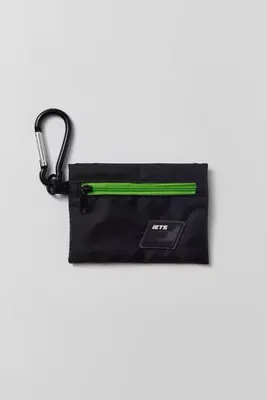 iets frans... Tech Clip Pouch
