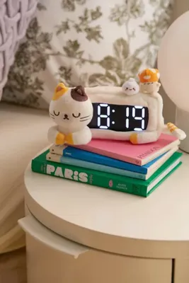 Smoko Cat Plushie Clock