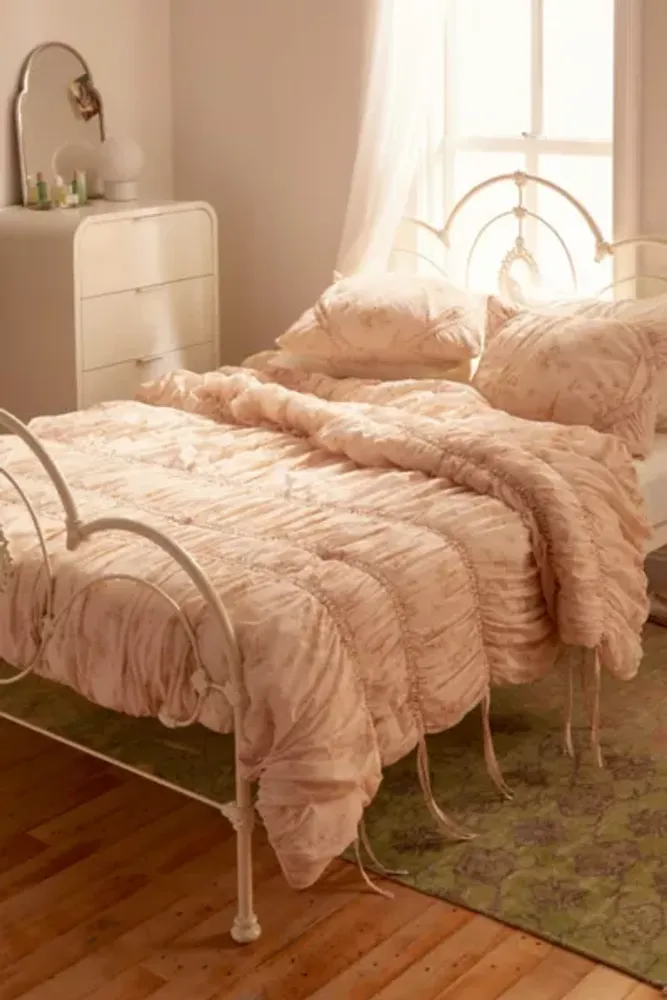 Floral Rita Ruffle Crisp Comforter