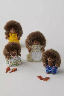 Calico Critters Pickleweeds Hedgehog Family Figure - Set Of 4