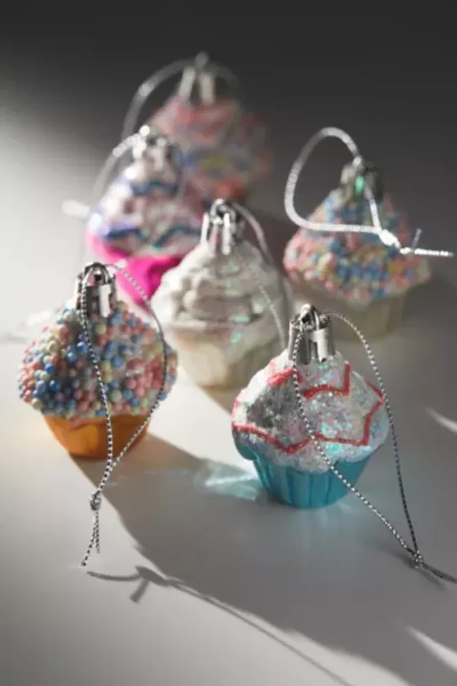 Cupcake Ornament Set