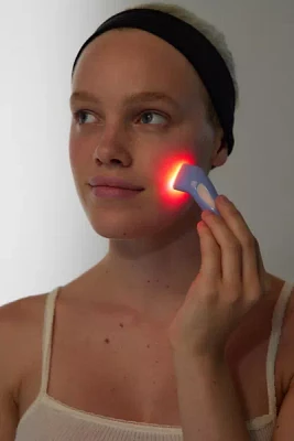 SolaWave Bye Acne: 3 Minute Light Therapy Acne Spot Treatment