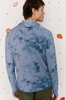 Mountain Hardwear Crater Lake Lightweight Hooded Long Sleeve Sun Tee