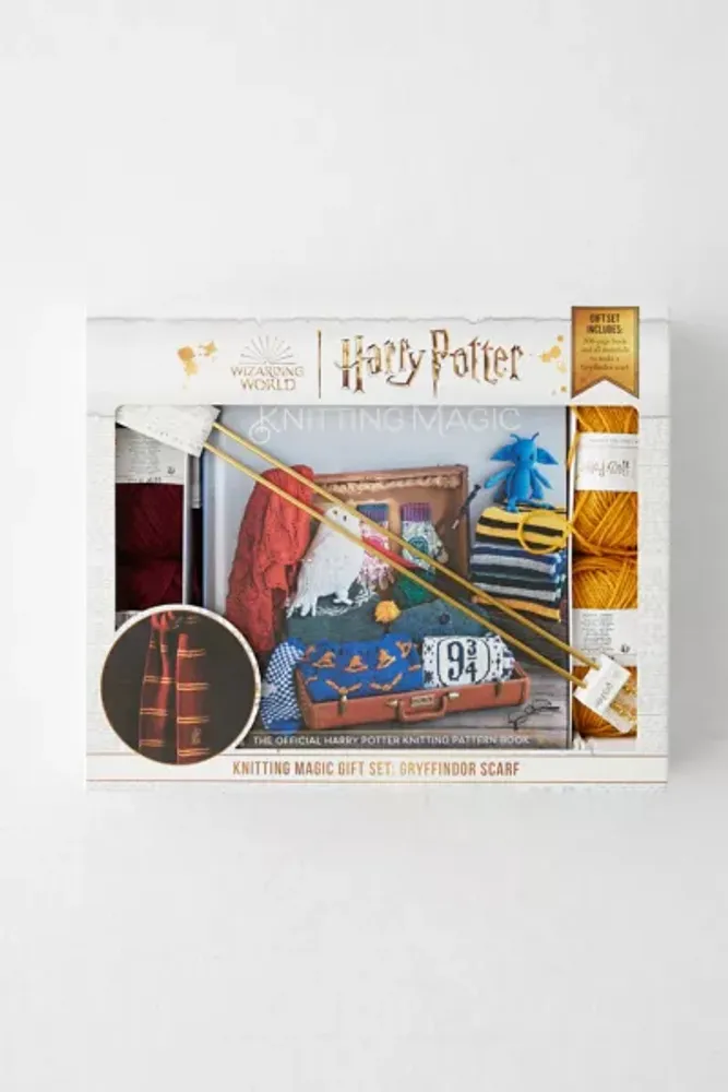 Harry Potter Knitting Magic: The Official Harry Potter Knitting