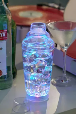 Light-Up LED 14 oz Cocktail Shaker