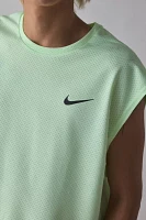 Nike UO Exclusive Cropped Swim Shirt