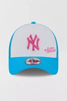 New Era X Big League Chew New York Yankees Trucker Hat