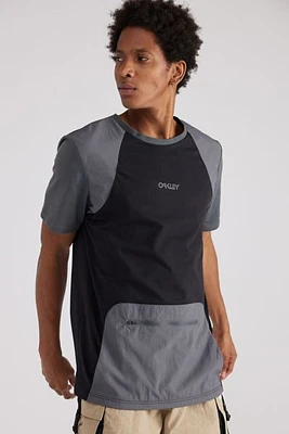 Oakley Kangaroo Pocket Tech Tee