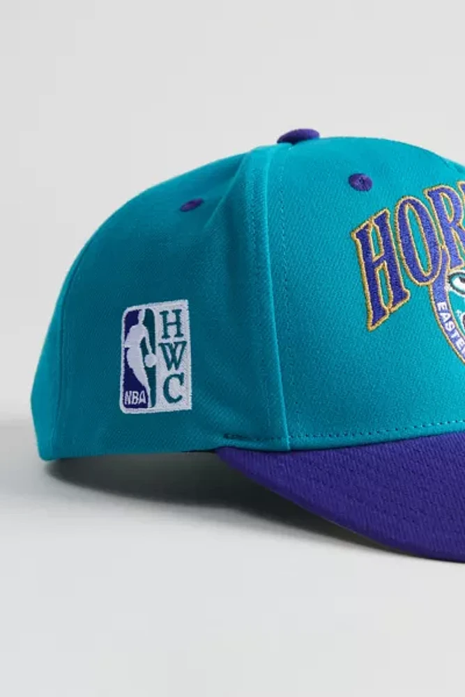 Mitchell & Ness Crown Jewels Pro Charlotte Hornets Snapback Hat