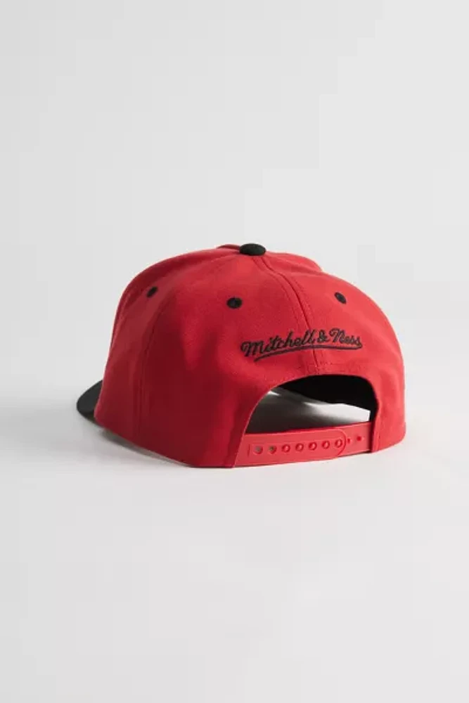 Mitchell & Ness Crown Jewels Pro Chicago Bulls Snapback Hat