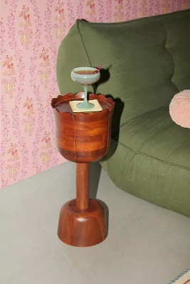Tulip Drink Table