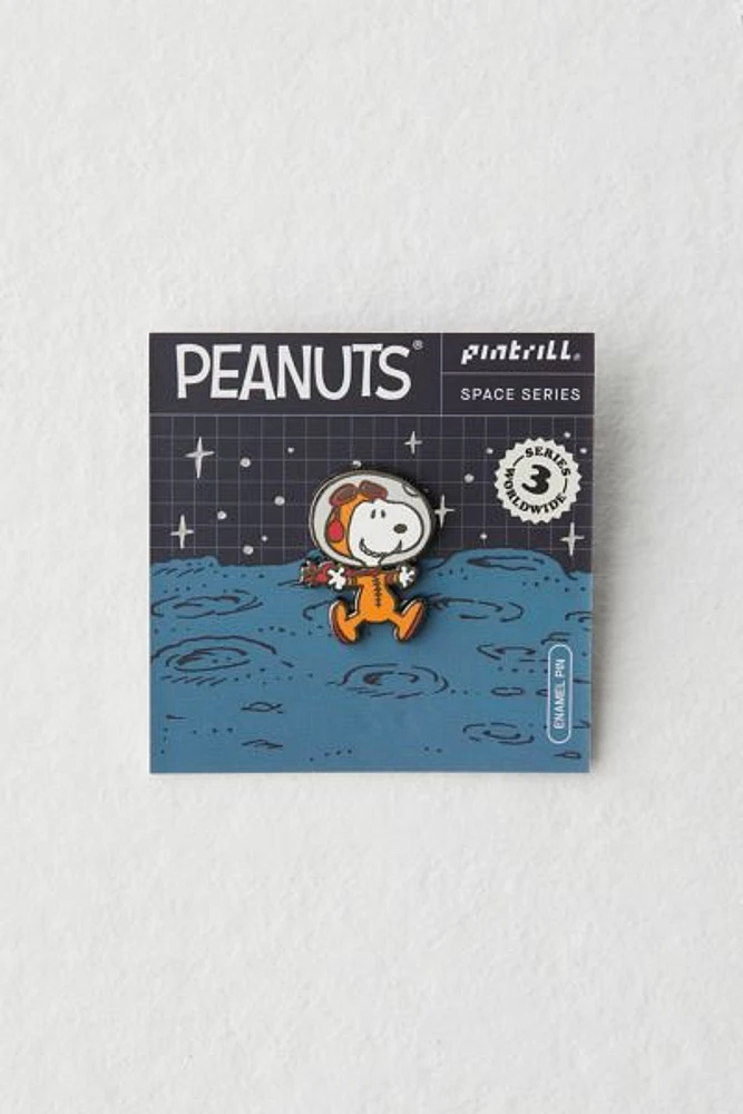 Peanuts Snoopy Enamel Pin