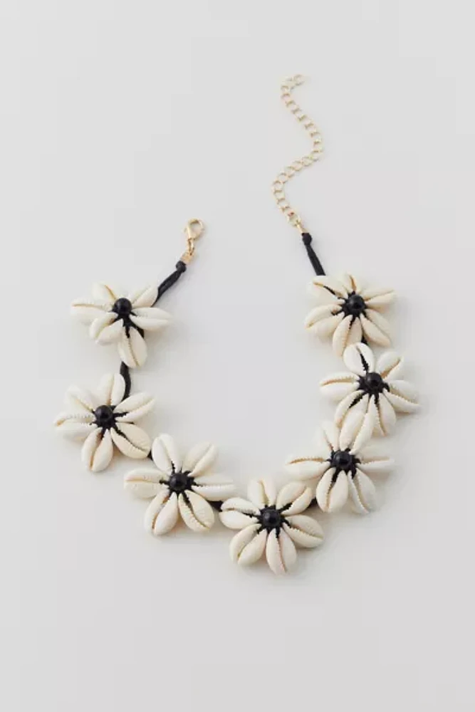 Shell Flower Choker Necklace