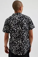 WILDFANG The Essential Short Sleeve Button-Up Shirt