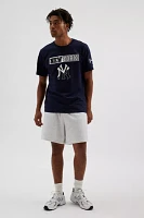 Pro Standard New York Yankees Split Team Logo Tee