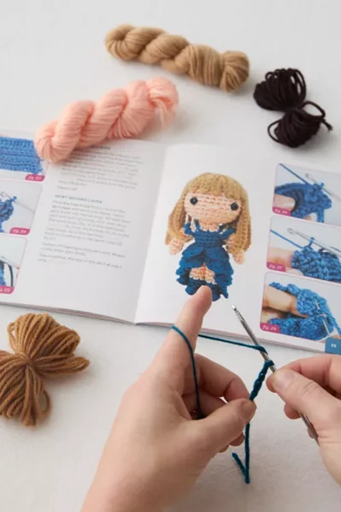 Unofficial Taylor Swift Crochet Kit By Katalin Galusz