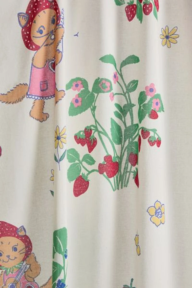 Strawberry Cat Patterned Shower Curtain