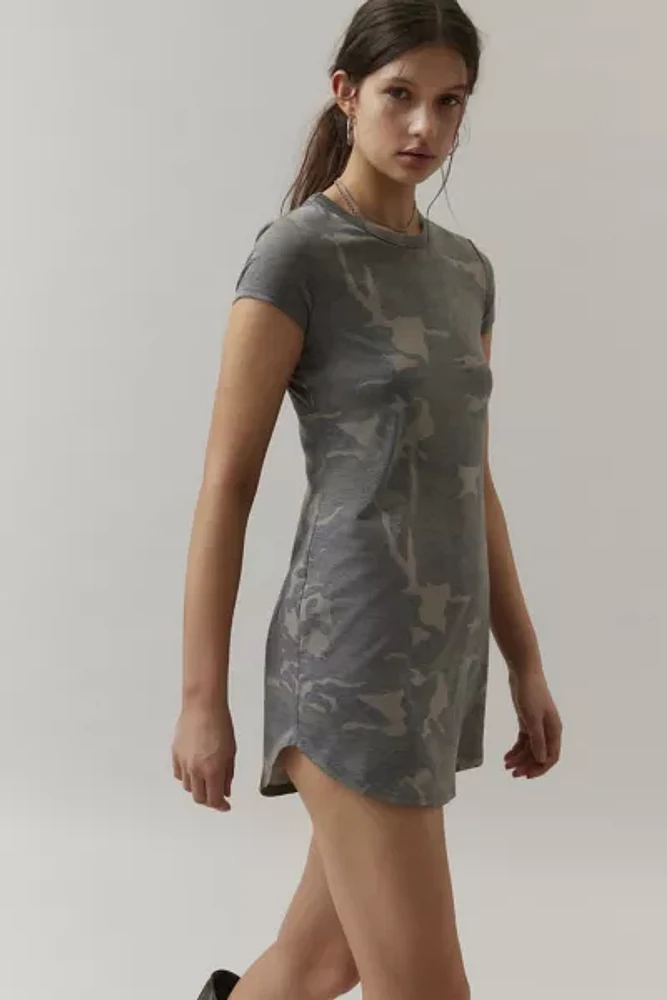 UO Charlie High-Low Printed T-shirt Dress