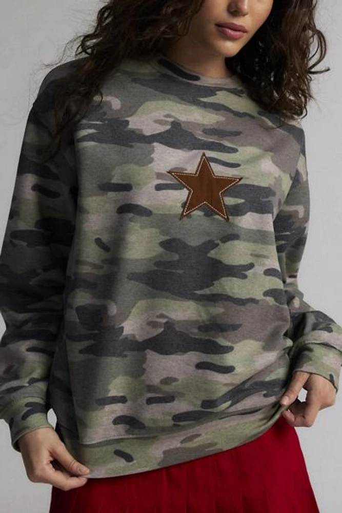 Star Applique Graphic Camo Crew Neck Sweatshirt