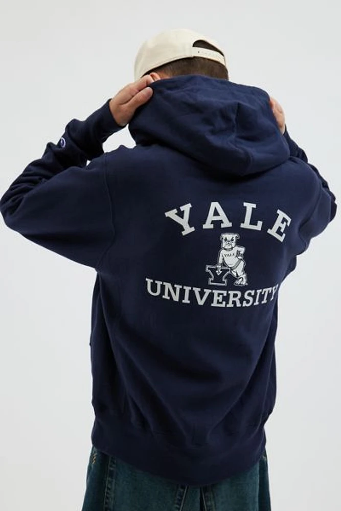 Champion UO Exclusive Yale University Hoodie Sweatshirt