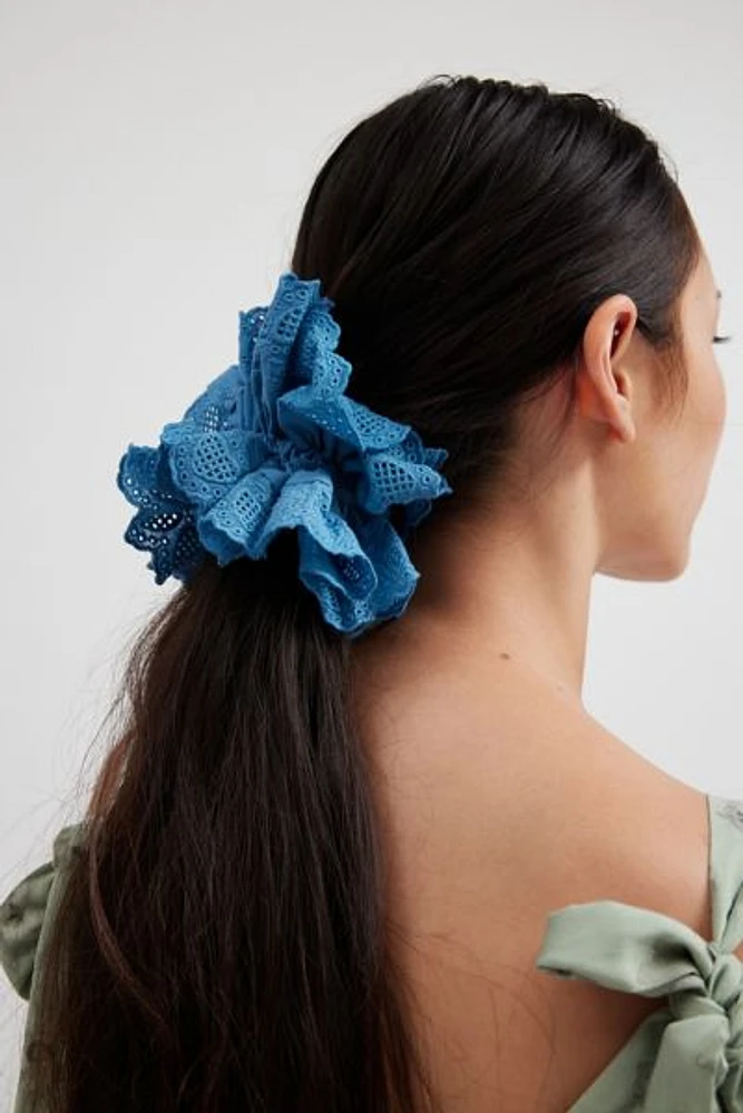 Heart Eyelet Large Scrunchie