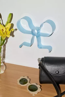 Small Bow Shaped Wall Shelf