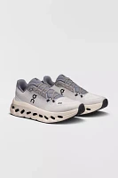 On Women's Cloudtilt Sneaker