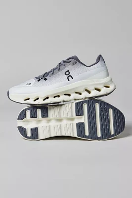 On Men's Cloudtilt Sneaker