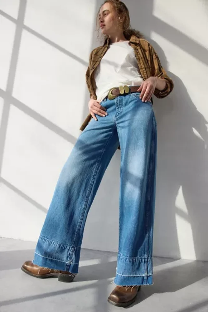 Wrangler Mid-Rise Wide Leg Jean