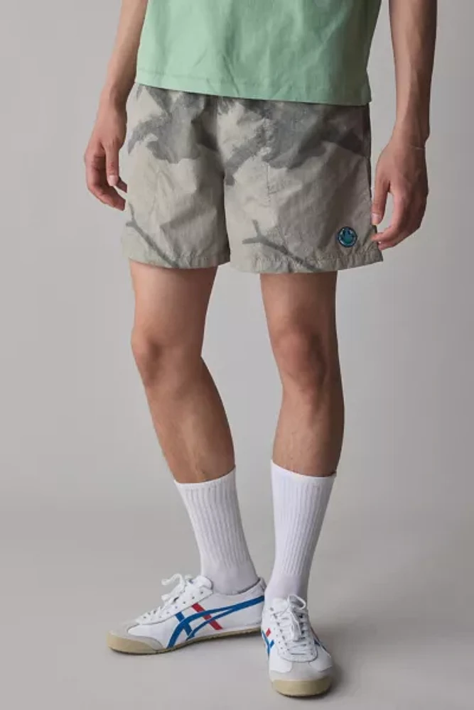 Market X Smiley Atlas Printed Tech Short