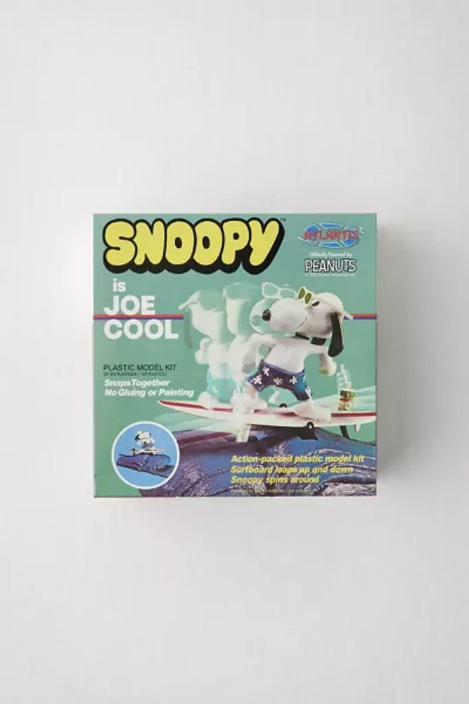 Peanuts Snoopy Is JOE COOL Motorized Plastic Model Kit