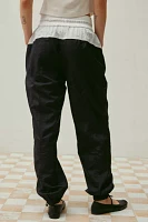 Umbro UO Exclusive Crinkle Nylon Track Pant