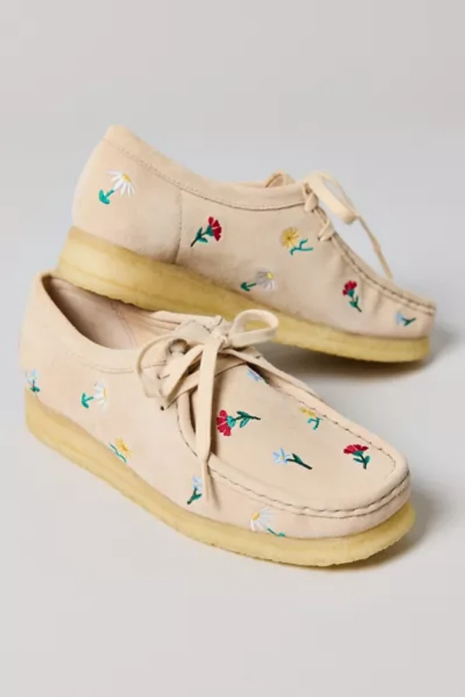 Clarks Women's Wallabee Floral Embroidered Suede Shoe