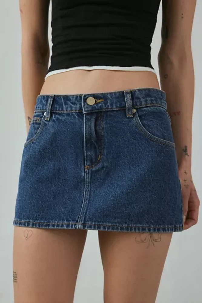 Abrand Bella 99 Low-Rise Denim Micro Skirt