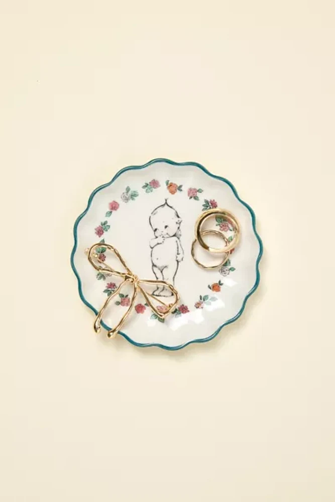 Kewpie UO Exclusive Scalloped Catch-All Dish