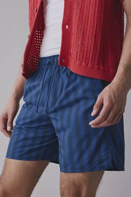 Nike Unlimited Stripe Pattern 7” Short