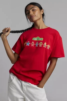 Sesame Street Holiday Graphic Slim Tee