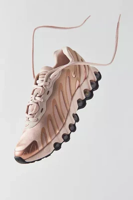Nike Women's Air Max Dn8 Sneaker