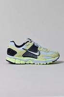 Nike Men's Zoom Vomero 5 Sneaker