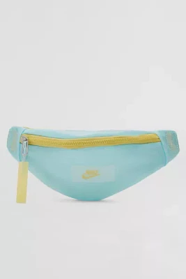 Nike Heritage Crossbody Bag