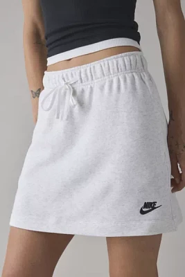 Nike Sportswear Club Fleece Mid-Rise Skirt