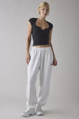 Nike Sportswear Club Fleece Mid-Rise Oversized Sweatpant