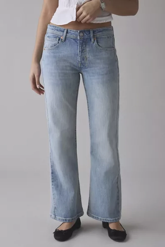 BDG Teo Relaxed Low-Rise Bootcut Jean