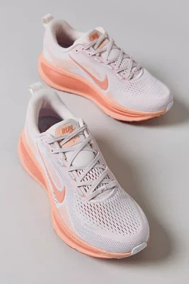 Nike Women's Vomero 18 Sneaker
