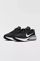 Nike Women's Journey Run Sneaker