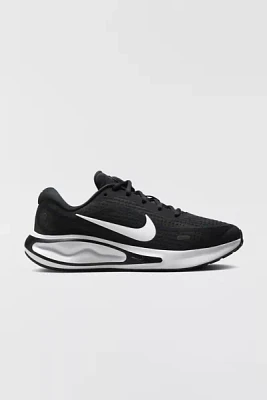 Nike Women's Journey Run Sneaker